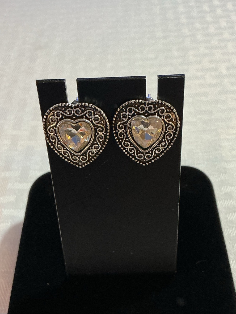 Chico’s Vintage Heart Scroll Filigree Burnished Silver Tone Stud Earrings